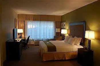 Holiday Inn Express Hotel & Suites Savannah Midtown By Ihg